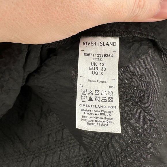 River Island Top Womens 12 Black Off Shoulder Ruffled Neck Short Sleeve NWT - Picture 7 of 10